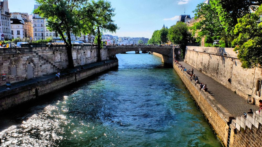 L'air de Paris. 24.