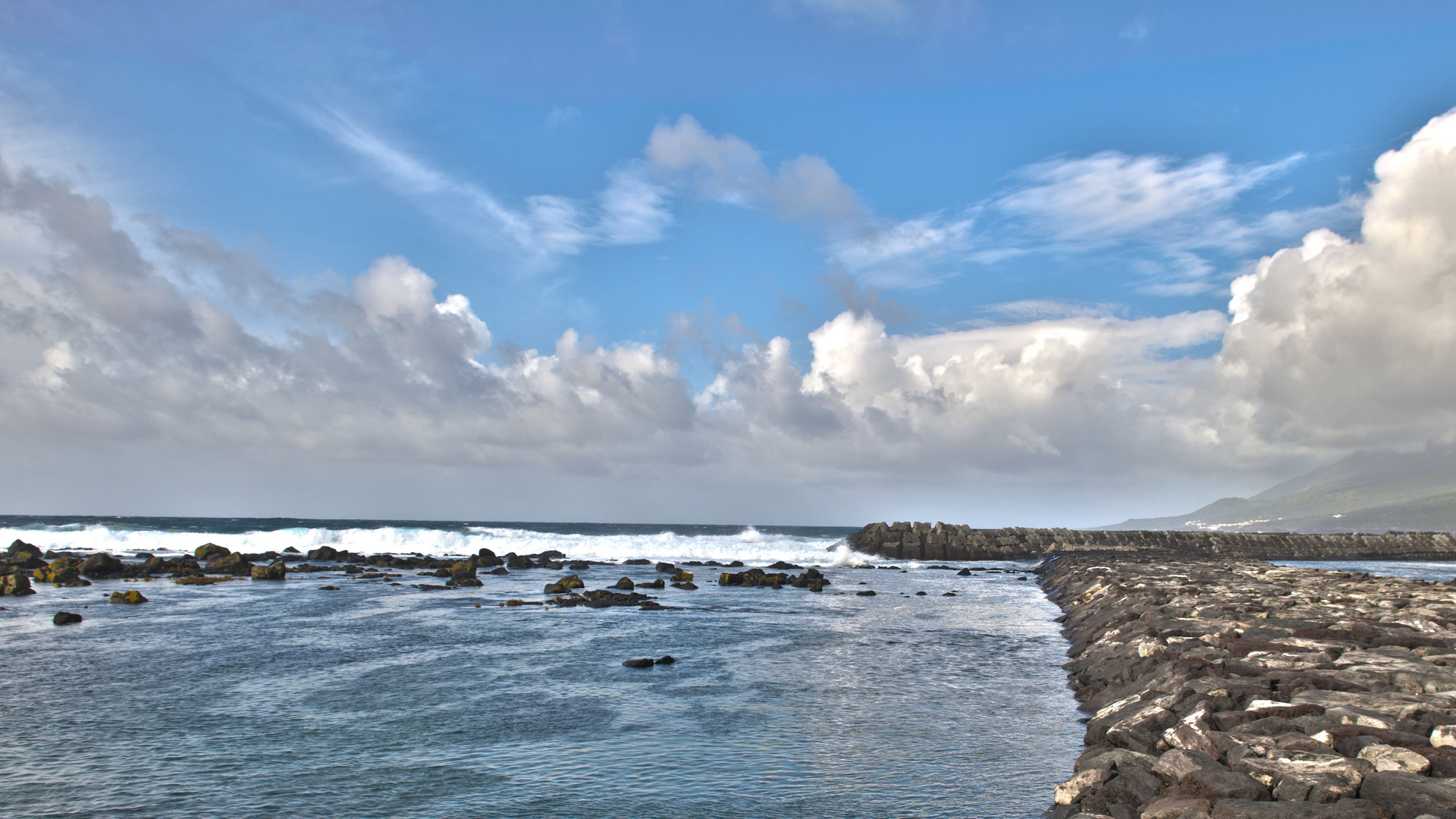 Lajes Hafen