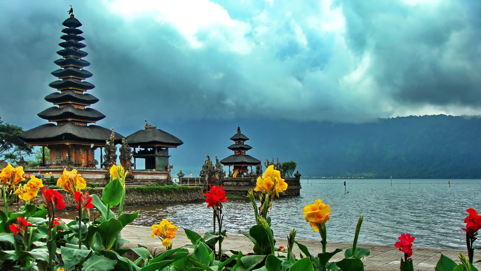 Lake Bratan & Pura Ulun Danu Pagode