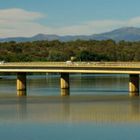 Lake Burley Griffin und die Kings Avenue in Canberra