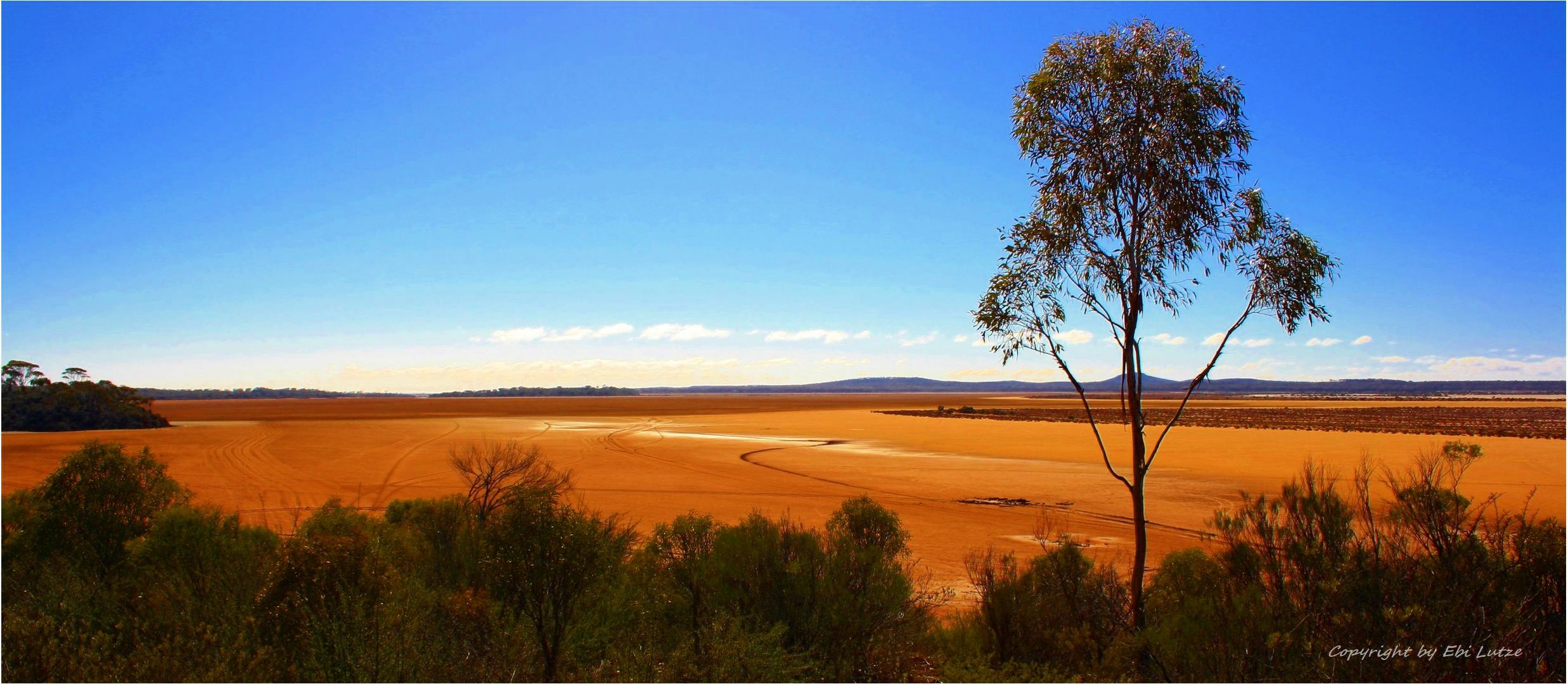 * Lake Cowan / W-Australia *