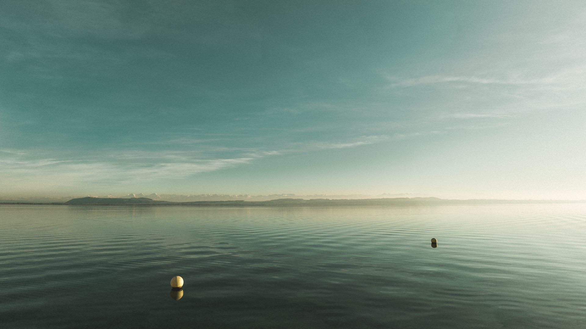 Lake de Neuchatel