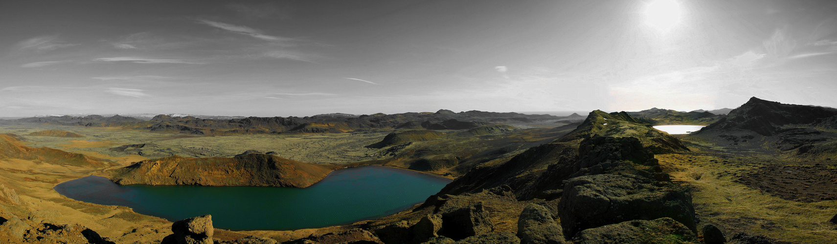 Lake Djupavatn,Reykjanes peninsula