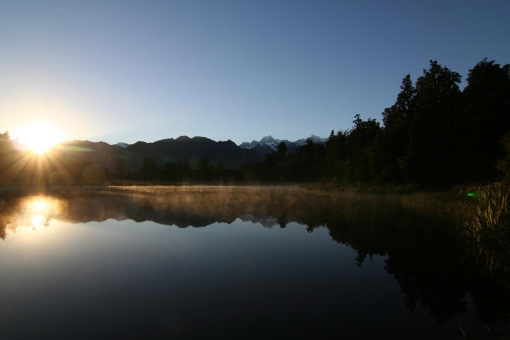 Lake Matheson - im Hintergrund Mount Cook (Neuseeland)