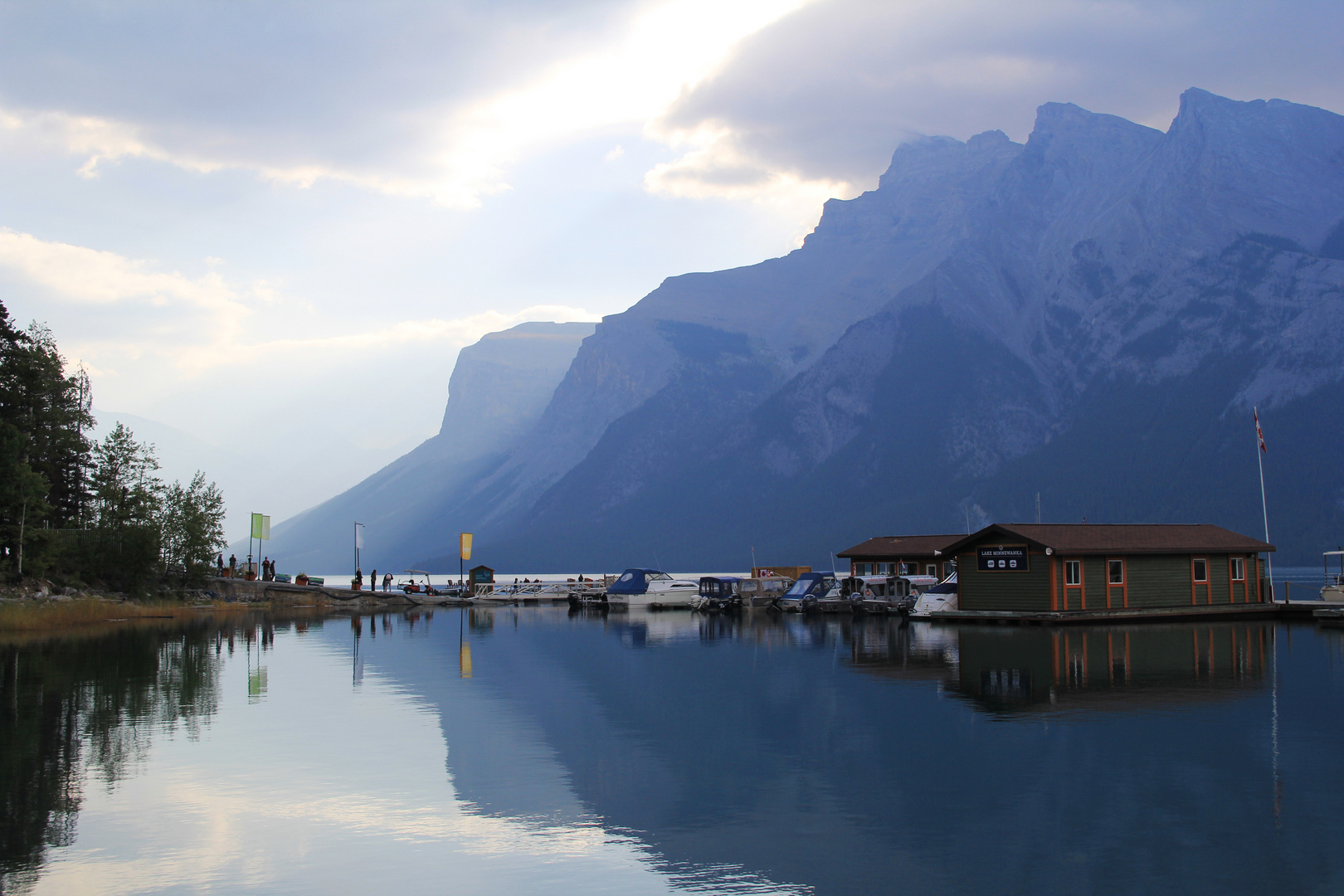 Lake Minnewanka