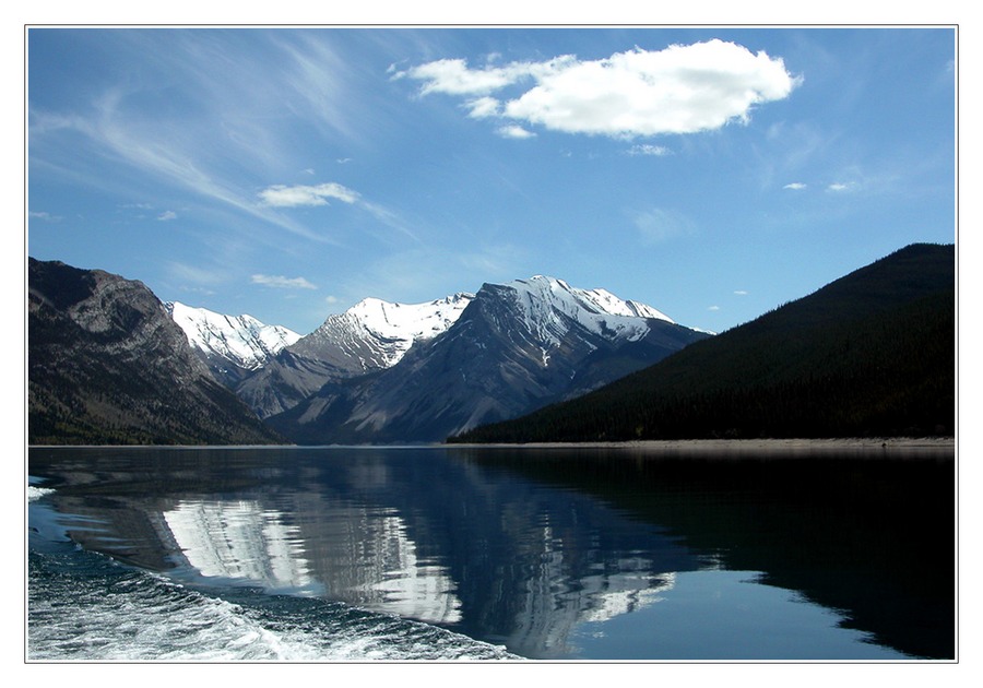 Lake Minnewanka (reload)