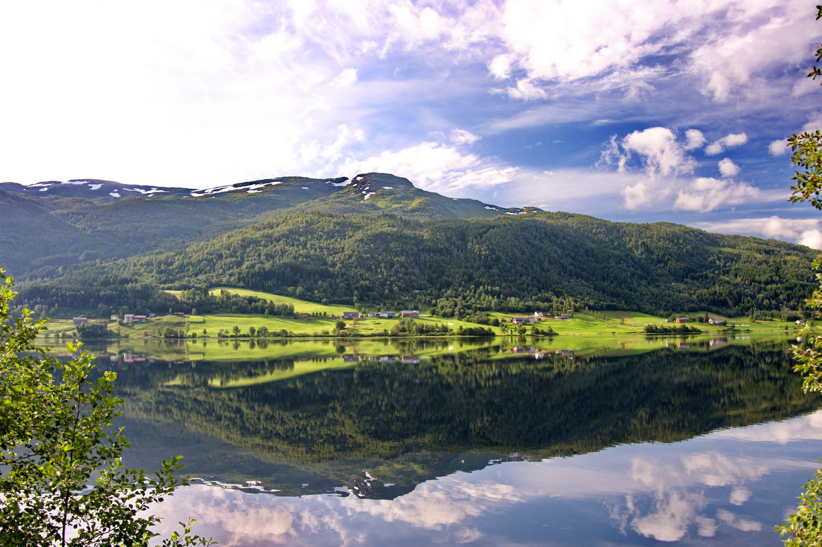 Lake Oppheim