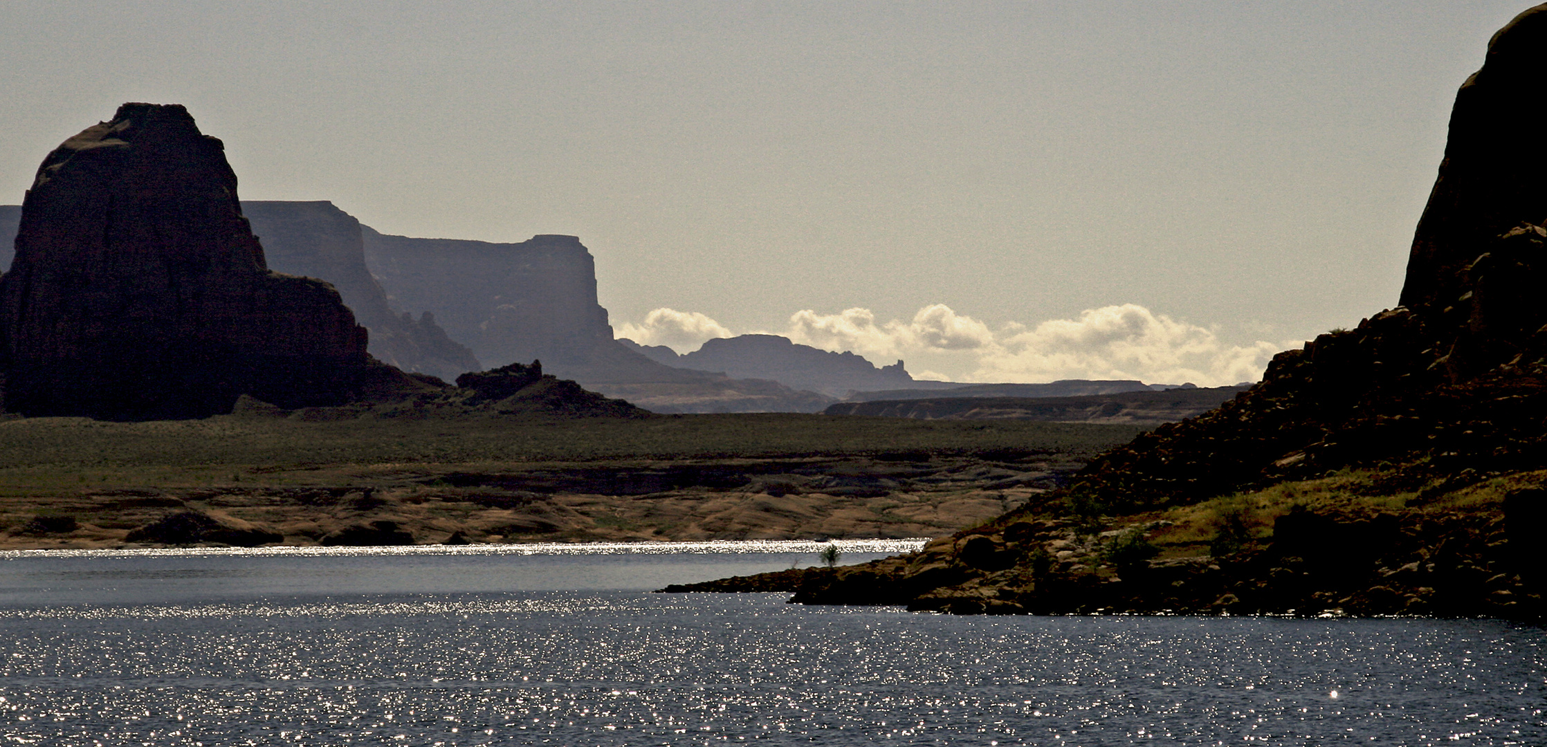 Lake Powell am Morgen