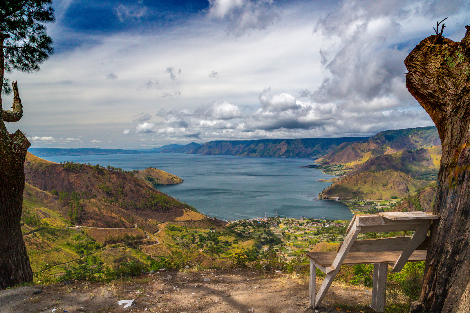 Lake Toba viewpoint - Sumatra