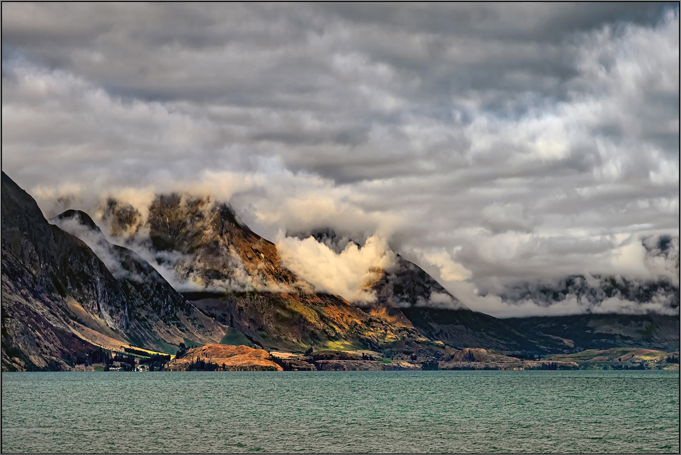 Lake-Wakatipu