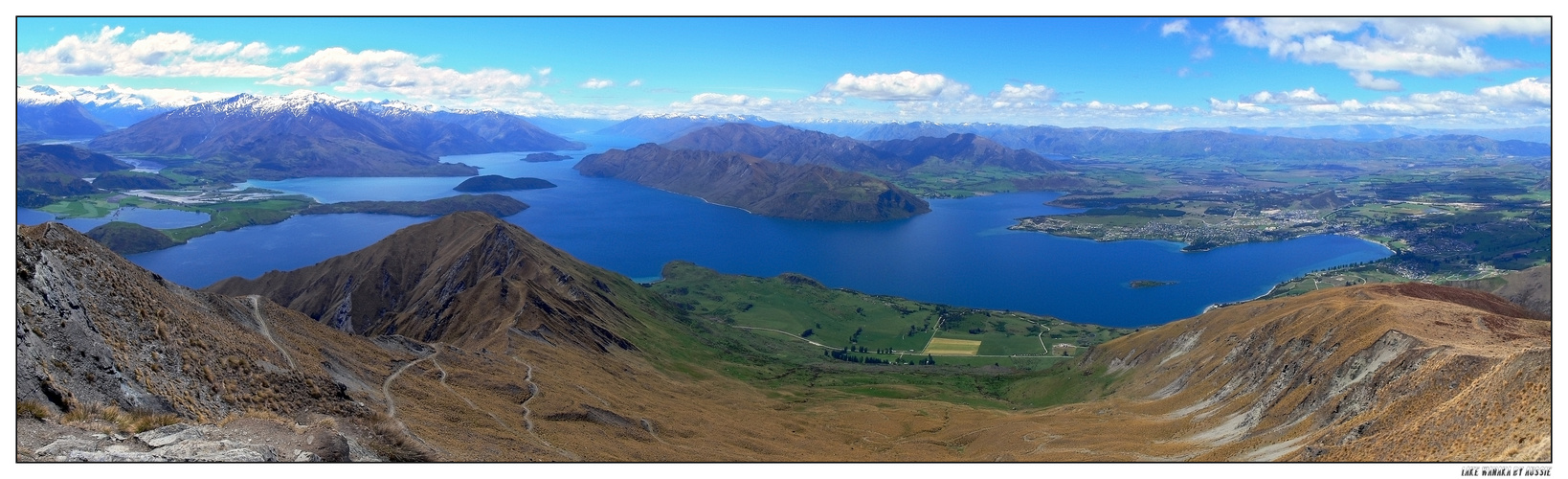 Lake Wanaka (Panorama -> scroll right)