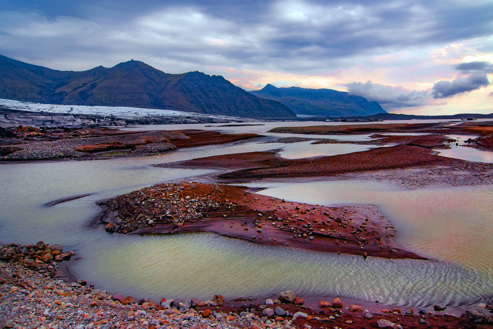 Lakes from the Svinafellsjökull glacier