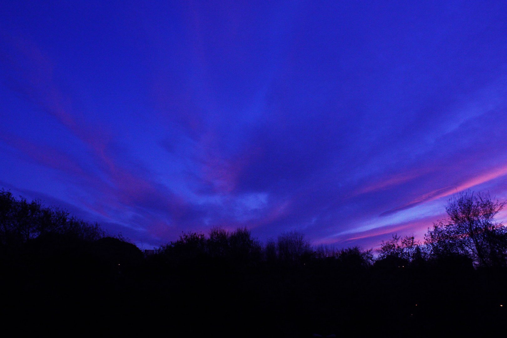 l'alba del sei aprile