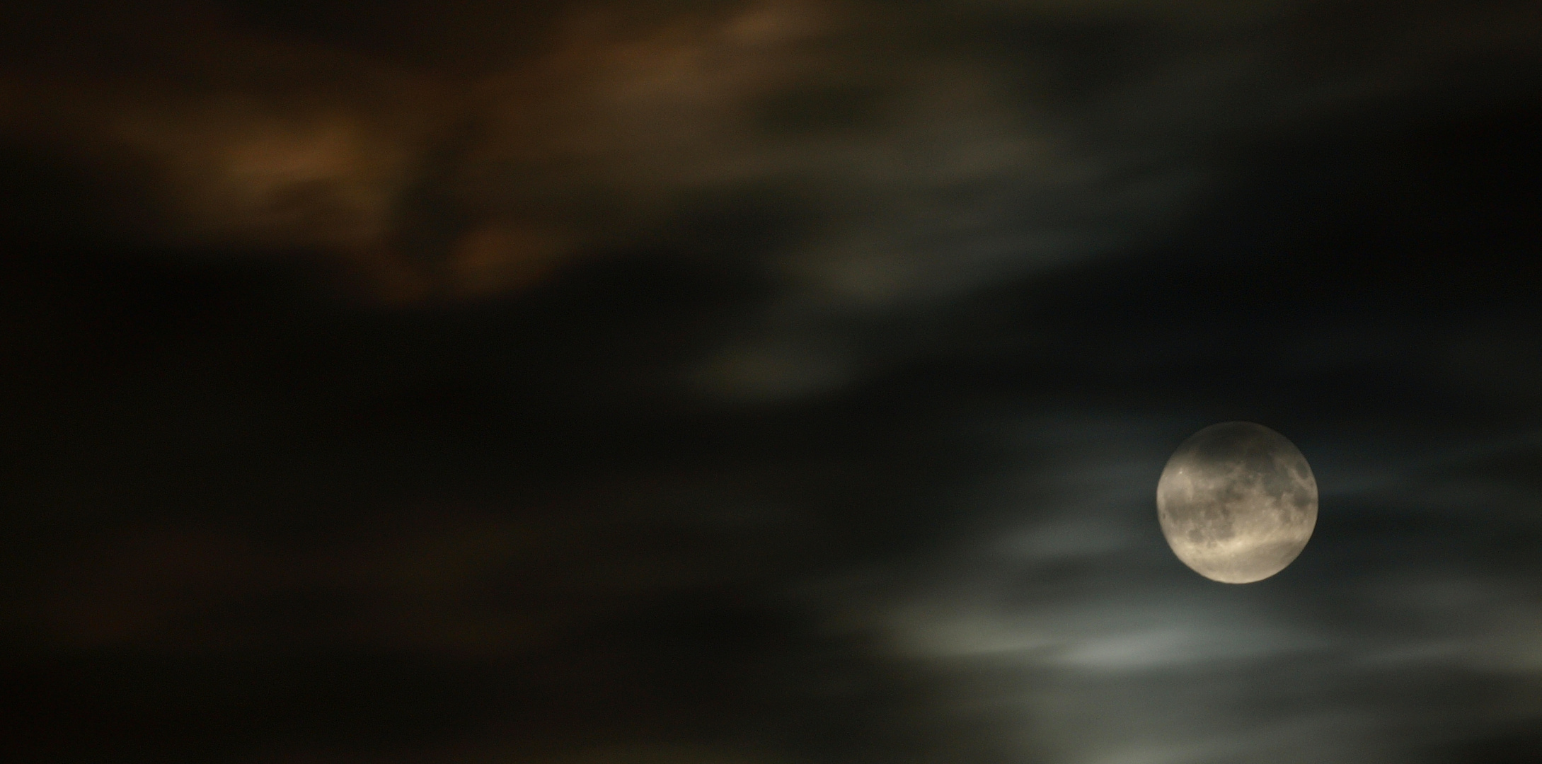 LaLeLu, nur der Mond schaut zu ...