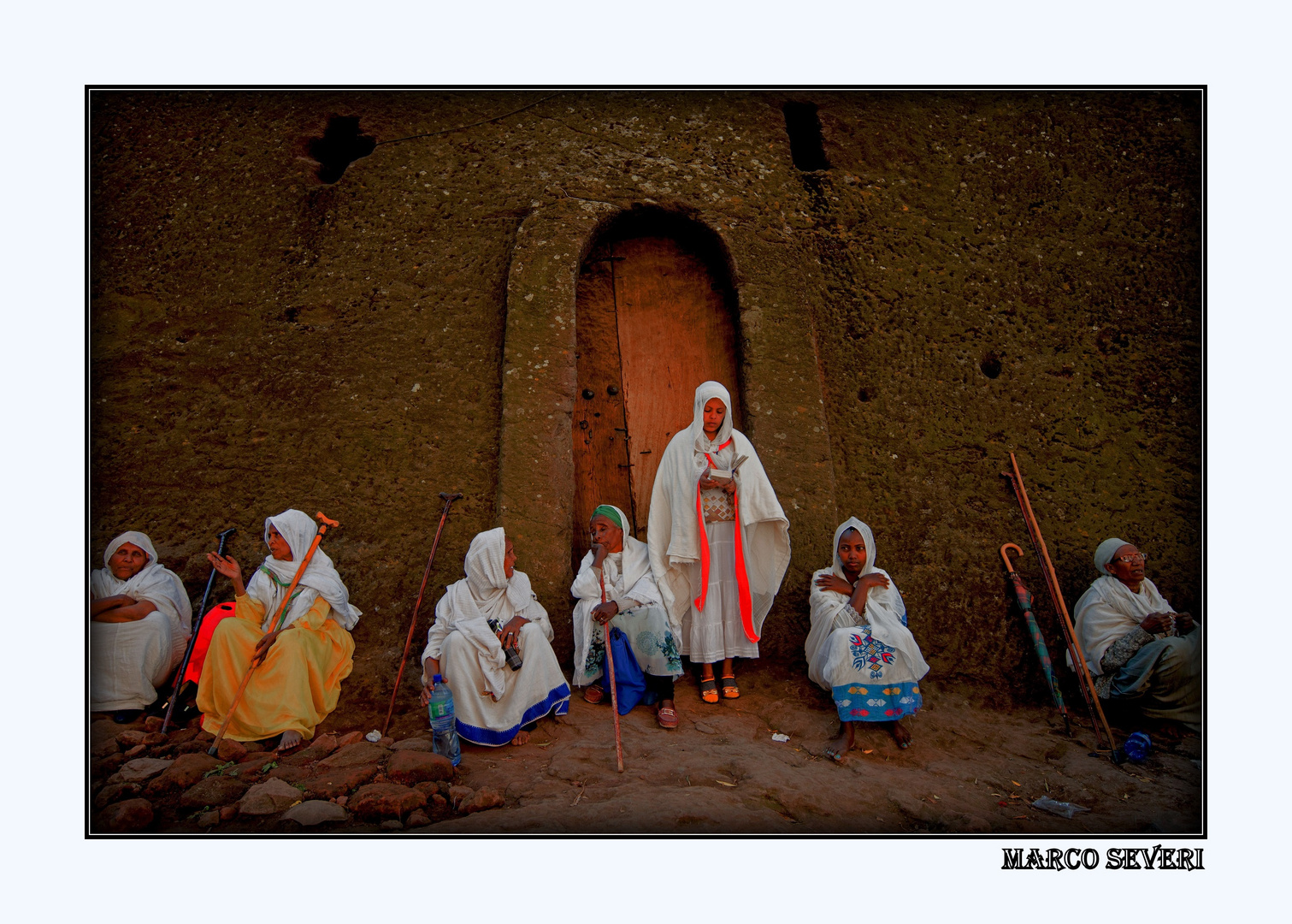 lalibela- pellegrini...in Bete Medhane Alem