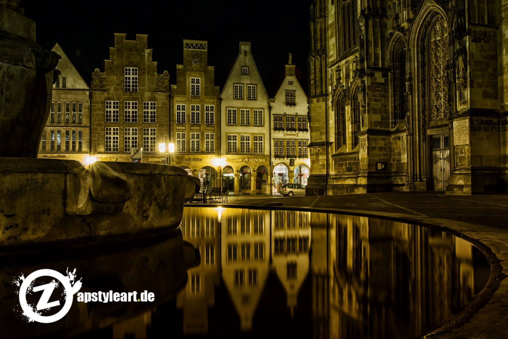 Lambertibrunnen in Münster bei Nacht
