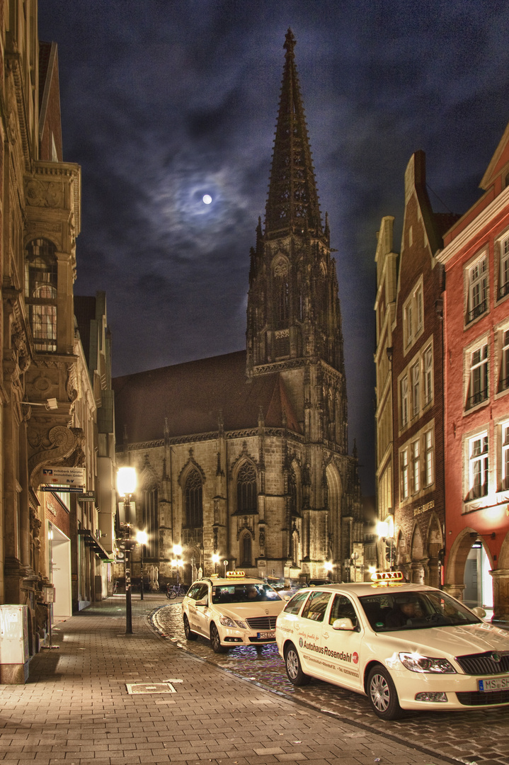 Lambertikirche in Münster by Night