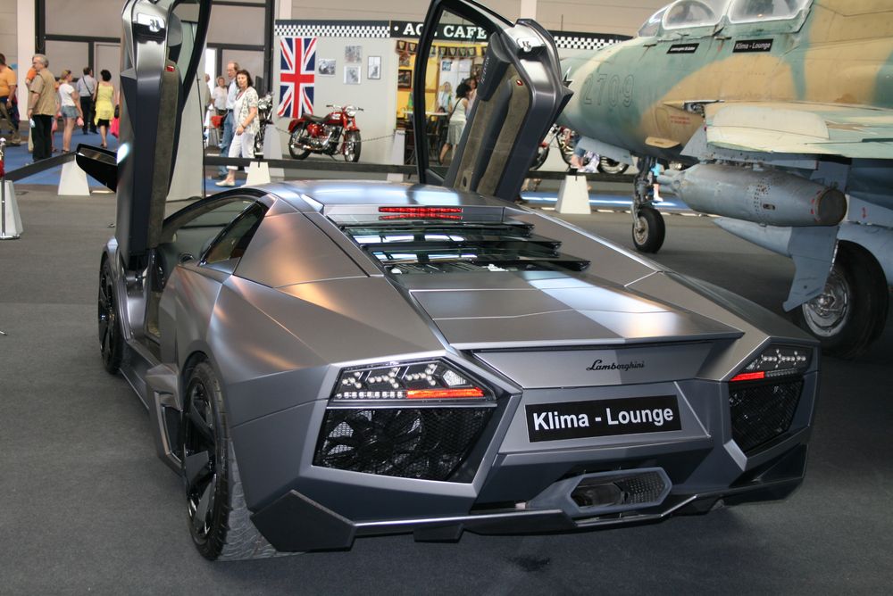 Lamborghini 2