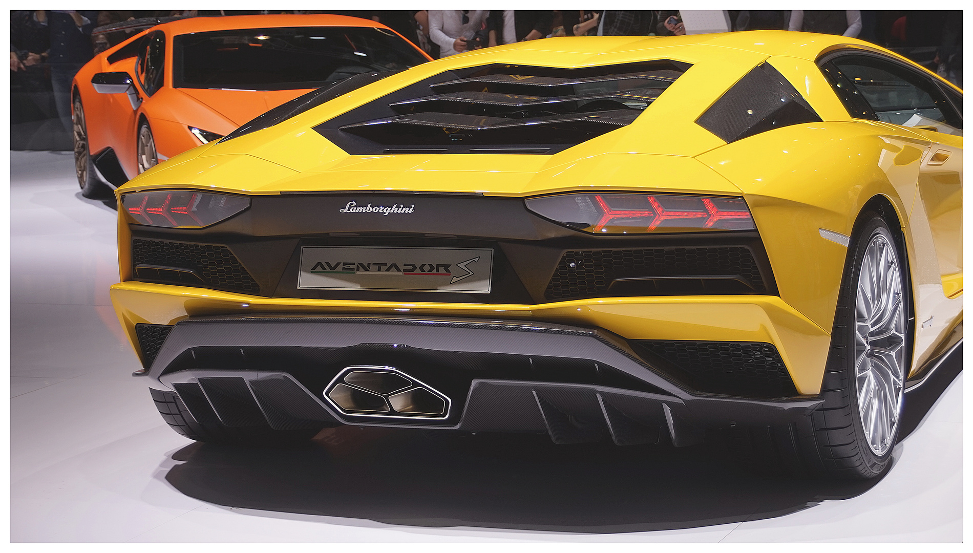 Lamborghini Aventador