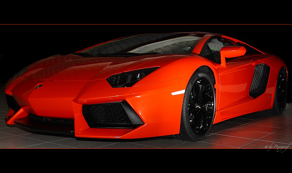 ..... Lamborghini Aventador LP 700-4 ..... die 2. ......