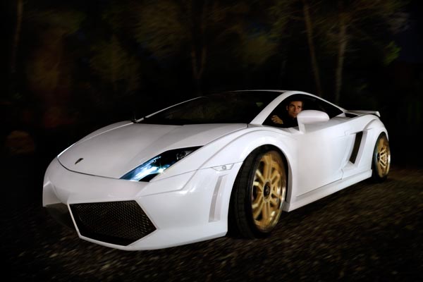 Lamborghini bei Nacht 06