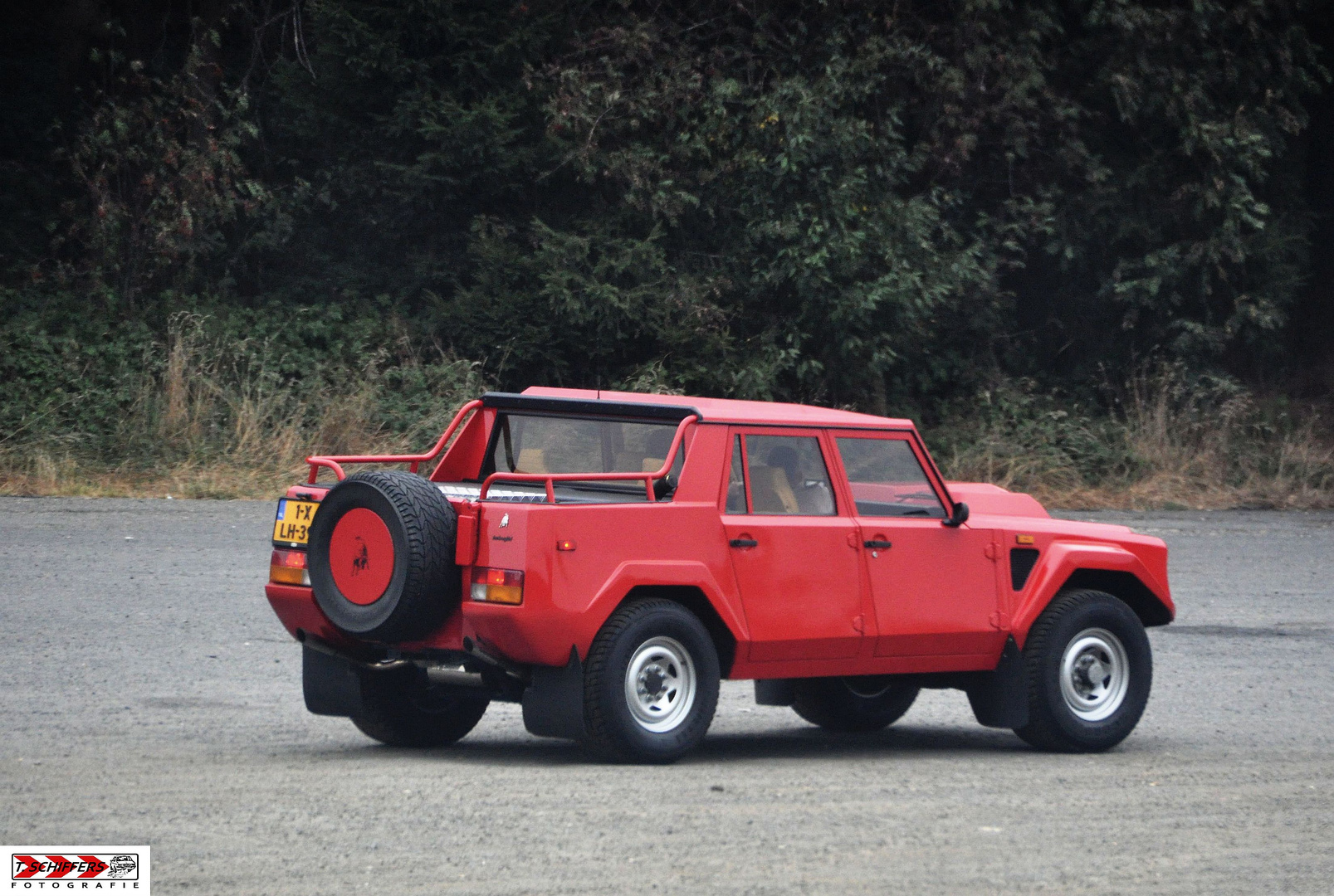 Lamborghini LM002