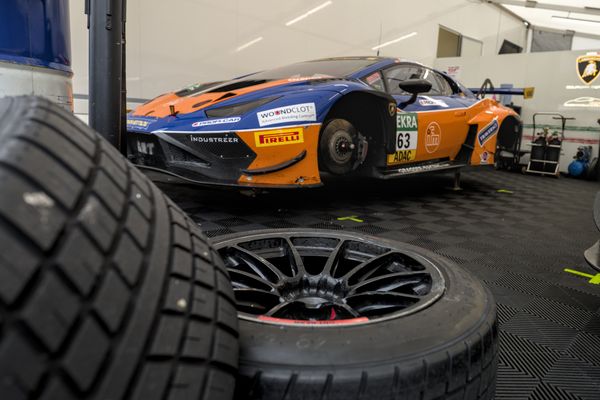 Lamborghini von Grasser Reacing Team