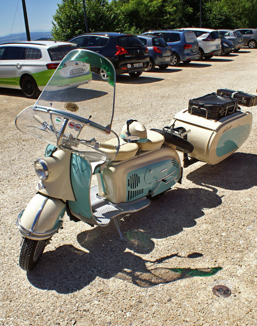 Lambretta mit Anhänger