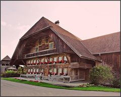 Lamdwirtschaftliches Gut im   Emmental  . . . .