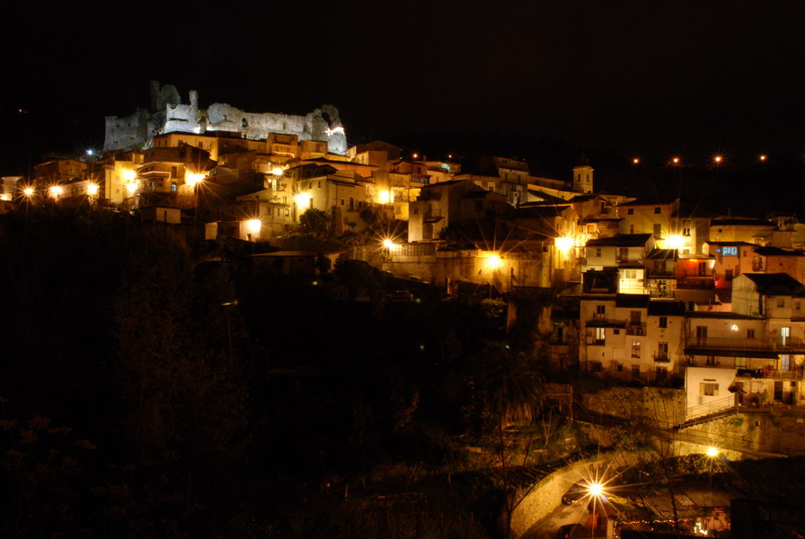 Lamezia Terme (CZ) - Centro Storico San teodoro con ruderi castello Normanno