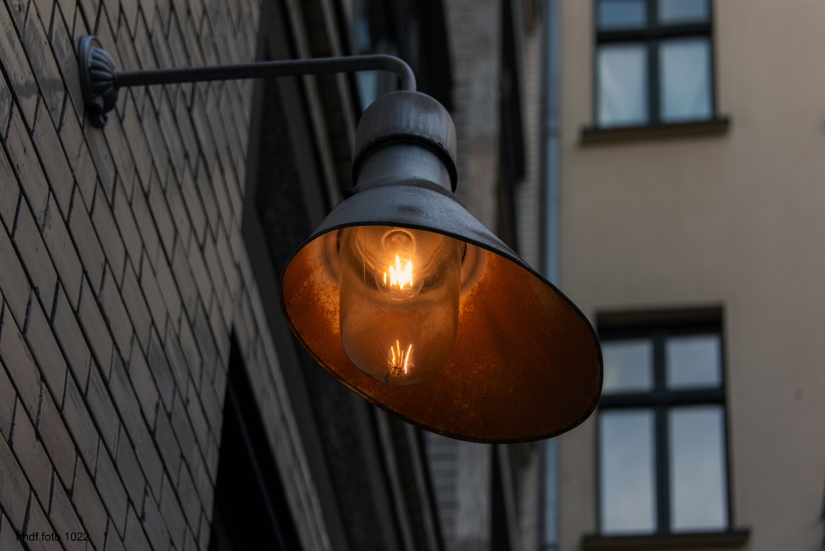 Lampe in den Hackeschen Höfen