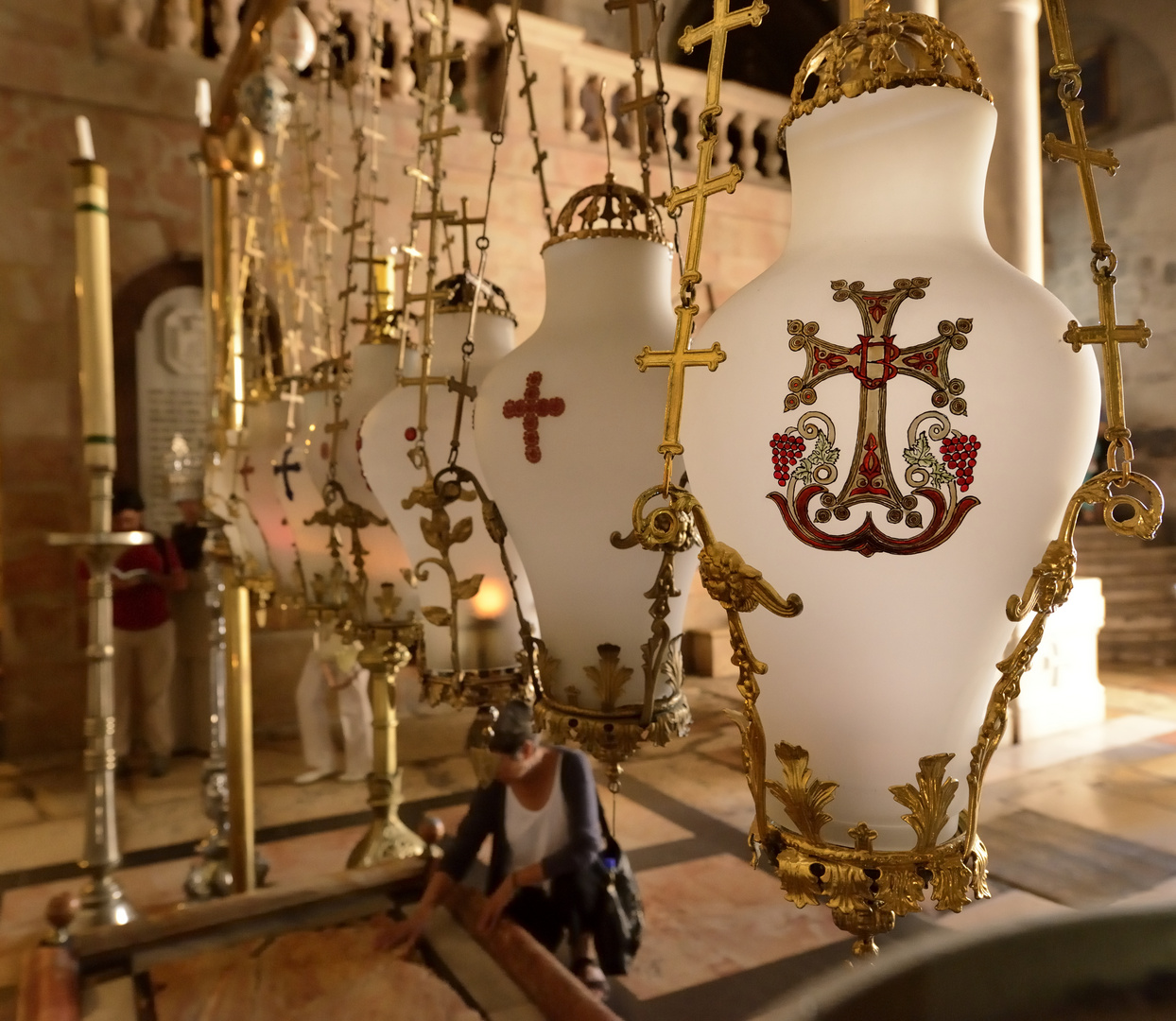 Lampen in der Grabeskirche