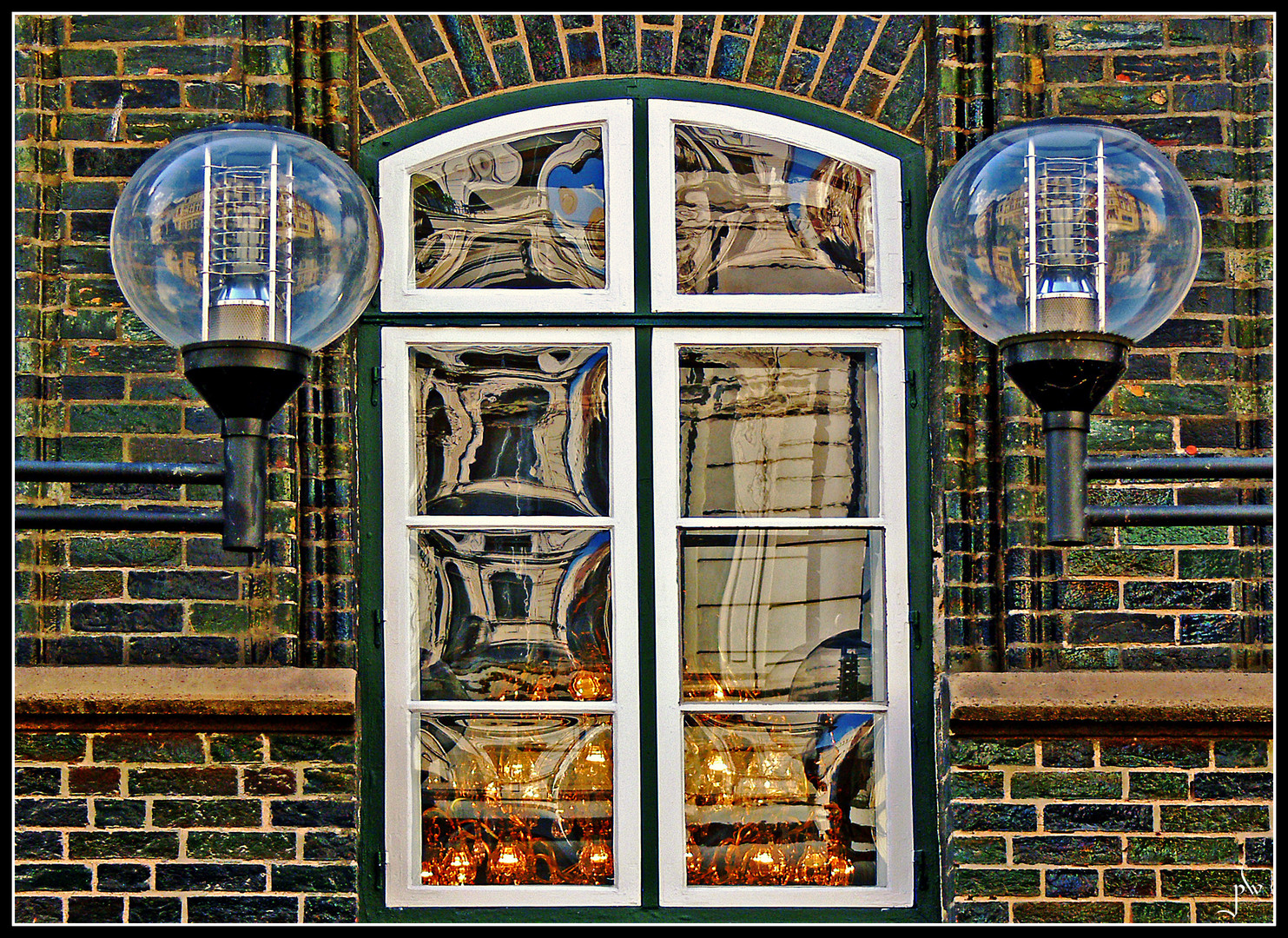 Lampen vor und an Lübecker Häusern