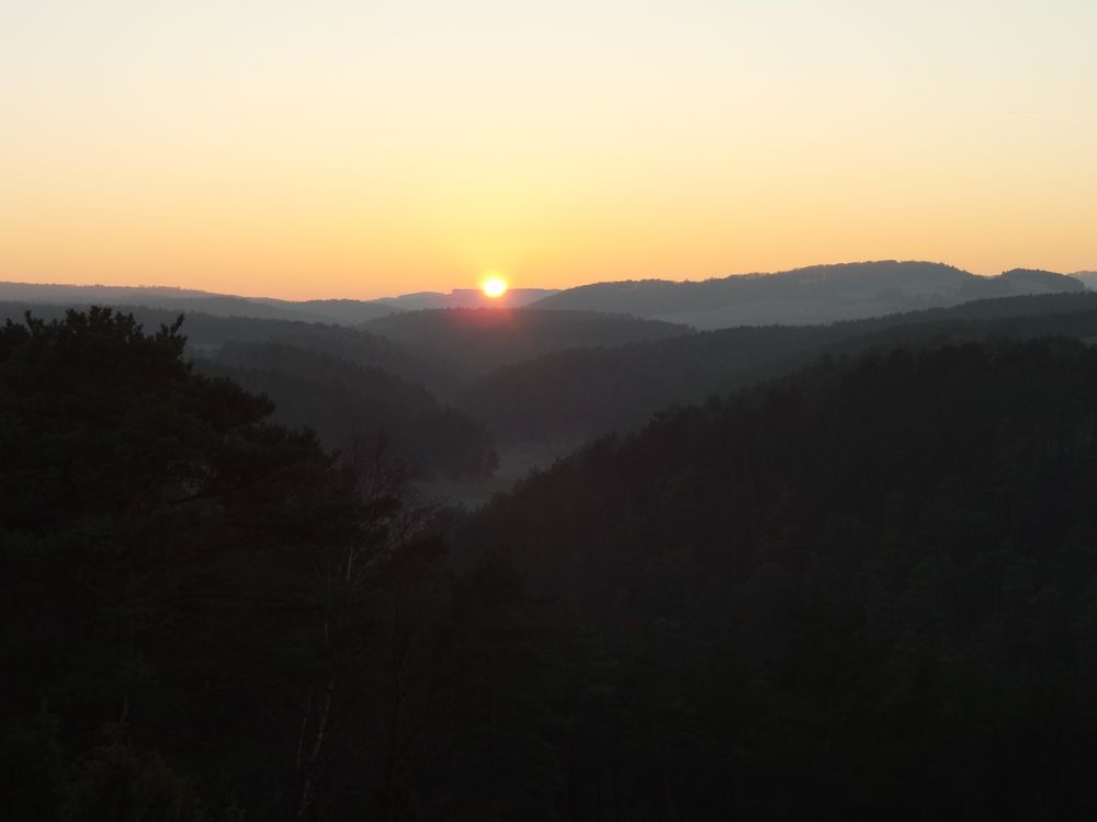 Lampertstal mit Blick von Blankenheim-Schloßtal