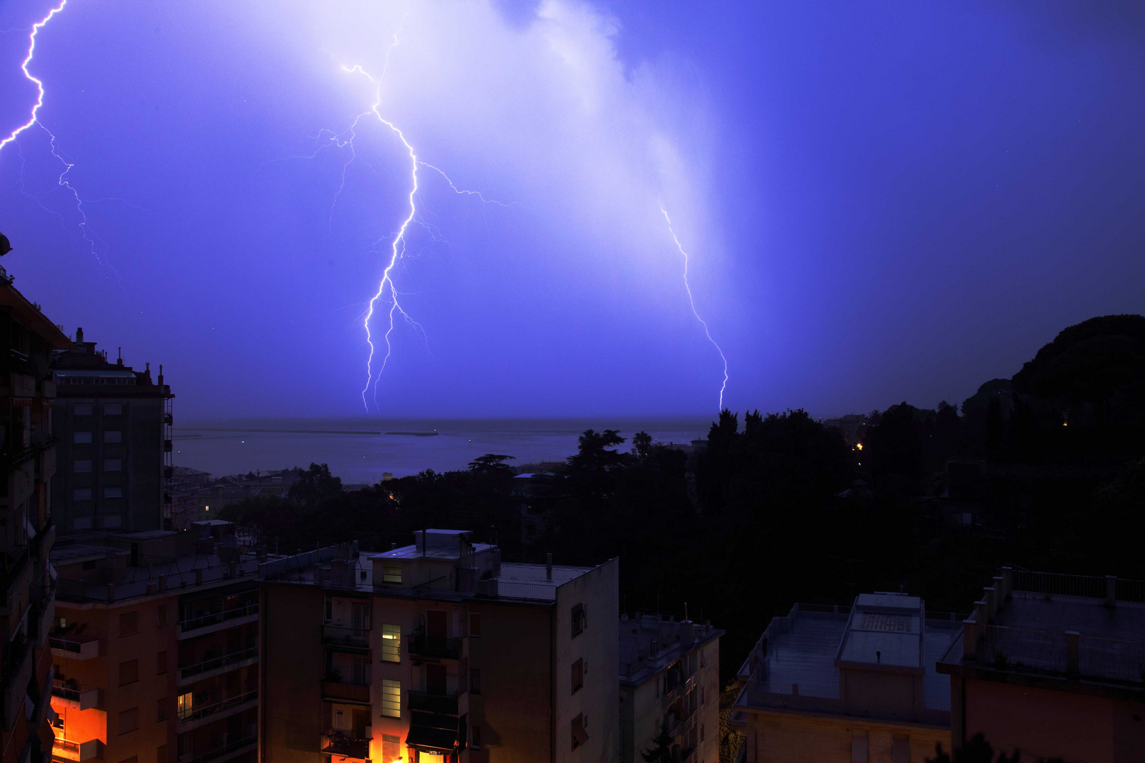 lampo genova