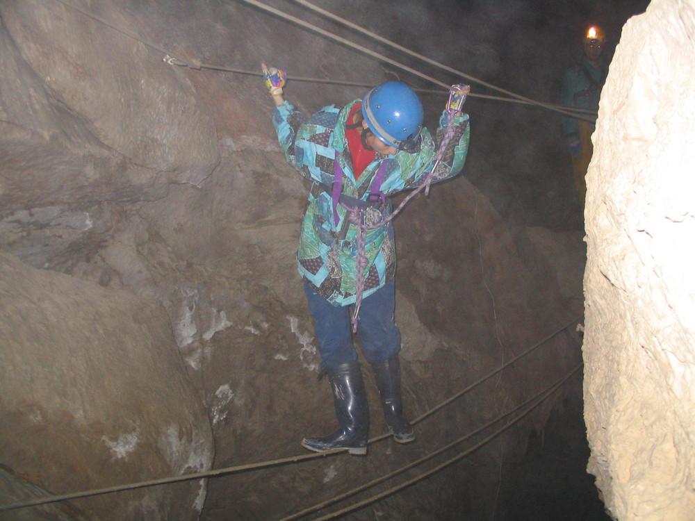 Lamprechtshöhle - Balance auf Seilen