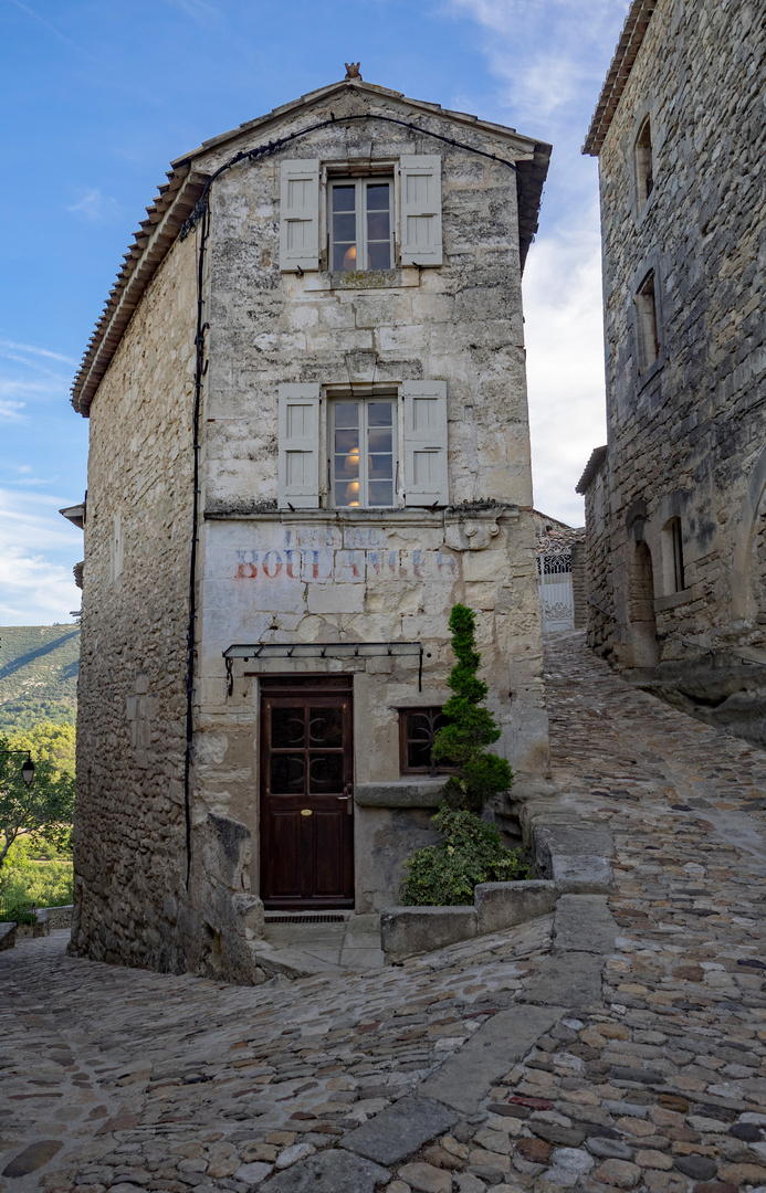 L'ancienne boulangerie, Lacoste