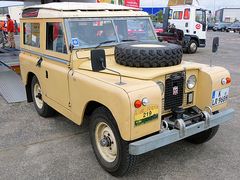 Land-Rover