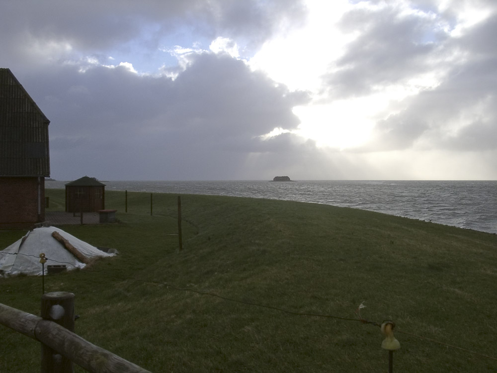 Land unter... die Rückkehr der Sonne