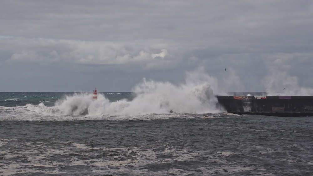 Land unter in Madalena auf Pico 1