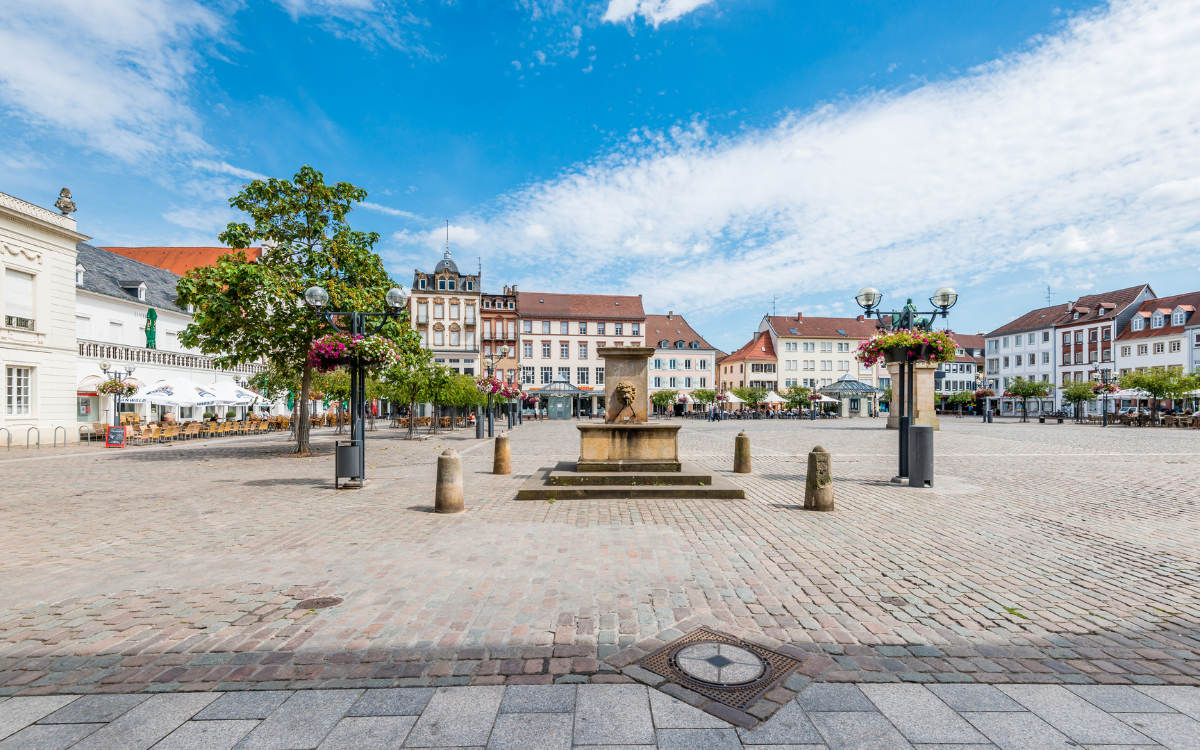 Landau-Rathausplatz 04