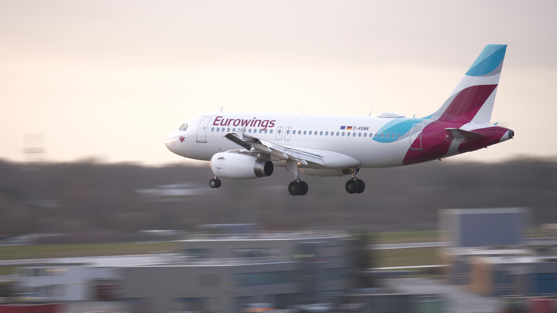 Landeanflug am Flughafen Hamburg.