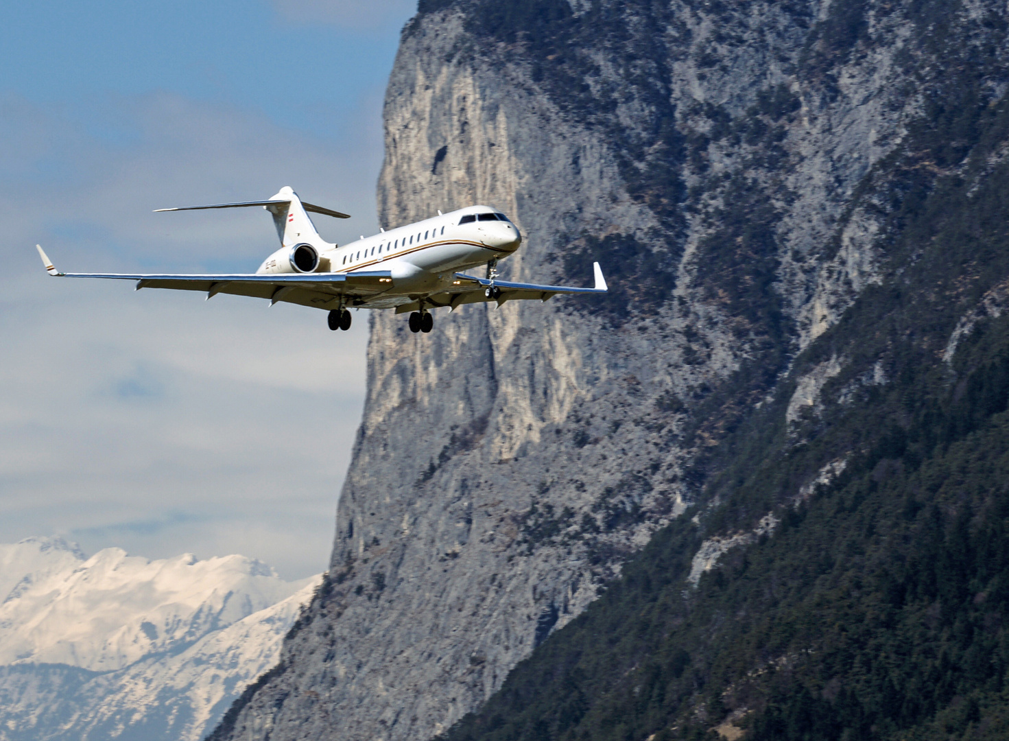 Landeanflug am Innsbrucker Flughafen