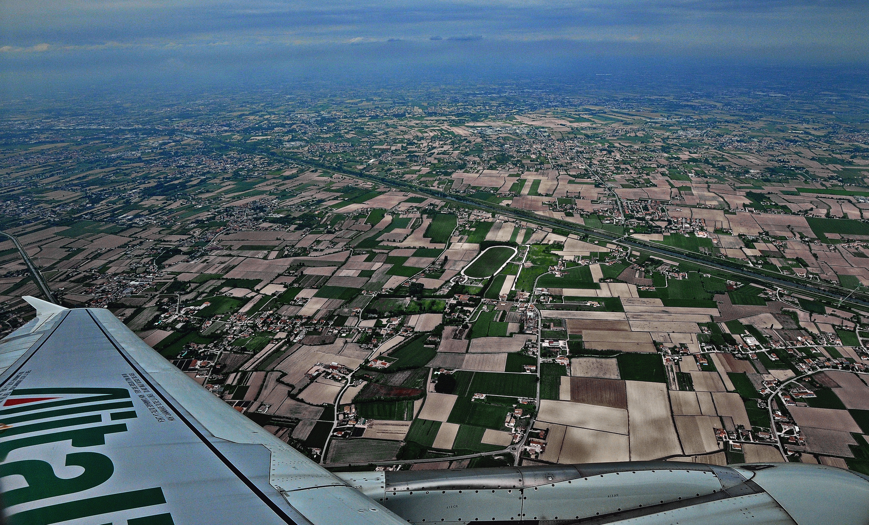 Landeanflug auf Airport Marco Polo