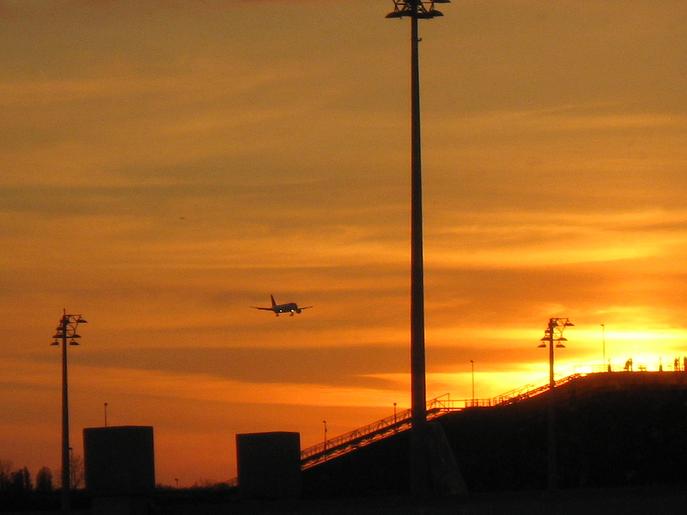 Landeanflug im Abendrot