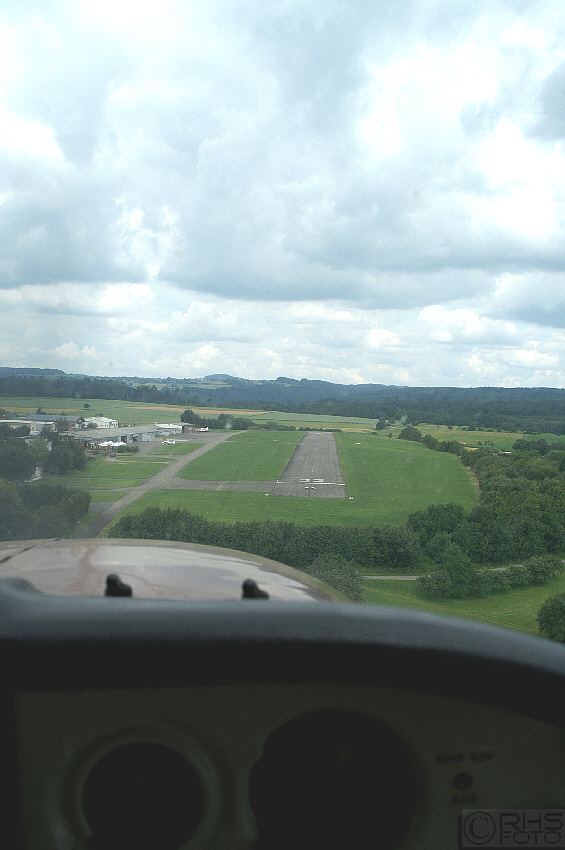 Landeanflug in Mosbach-Lohrbach