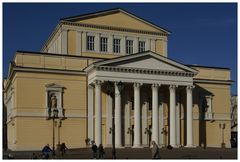 LANDESTHEATER