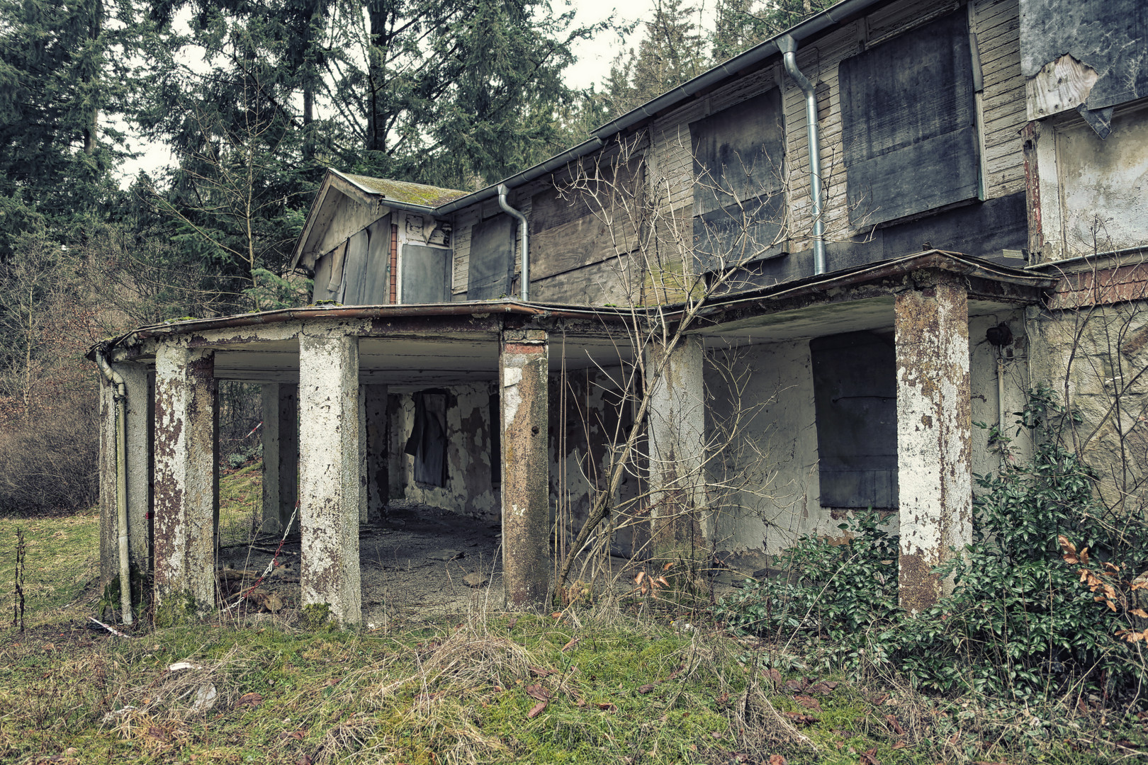 Landhaus Fresenius  - lost place -