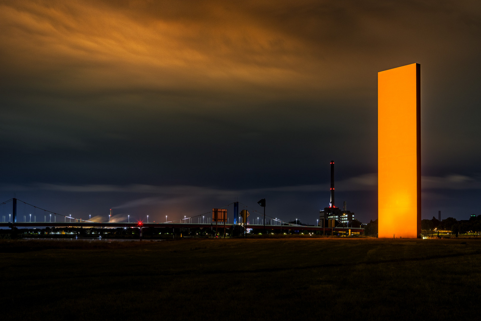 Landmarke „Rheinorange“ in Duisburg/NRW