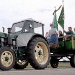 Landparty mit einem Trekker Famulus 40